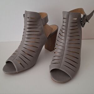 Chinese Laundry gray Brave faux leather gladiator block heeled sandals